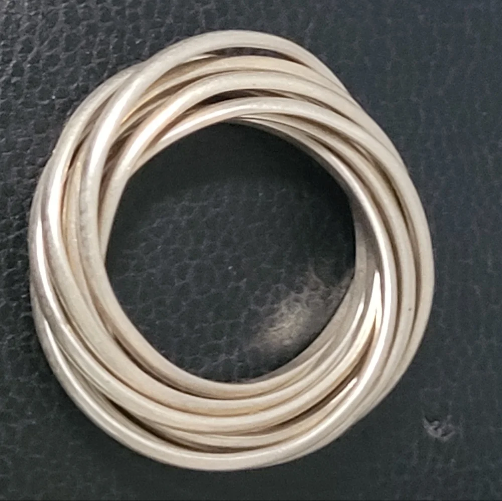 Sterling Silver Criss Cross Rolling Ring